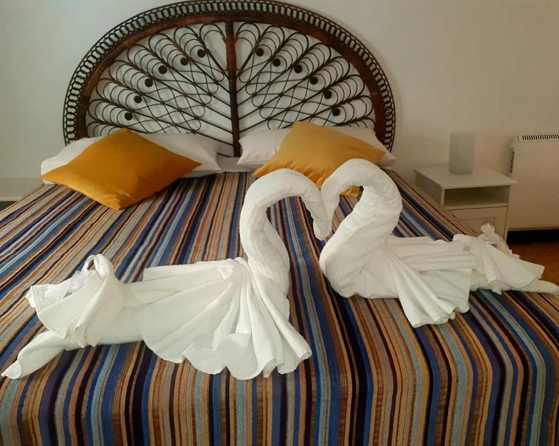 Chiavari Beach 0*,